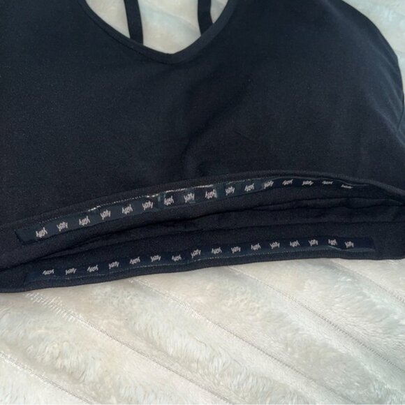 Yitty Nearly Naked Shapewear Plunge Bra in Iconic Black • Size Medium / Large - Picture 3 of 6